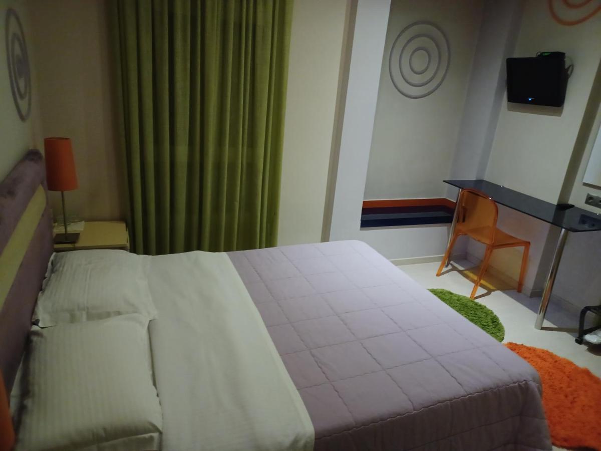 Room "Frog" In A Neoclasical House Kastoria Exterior foto