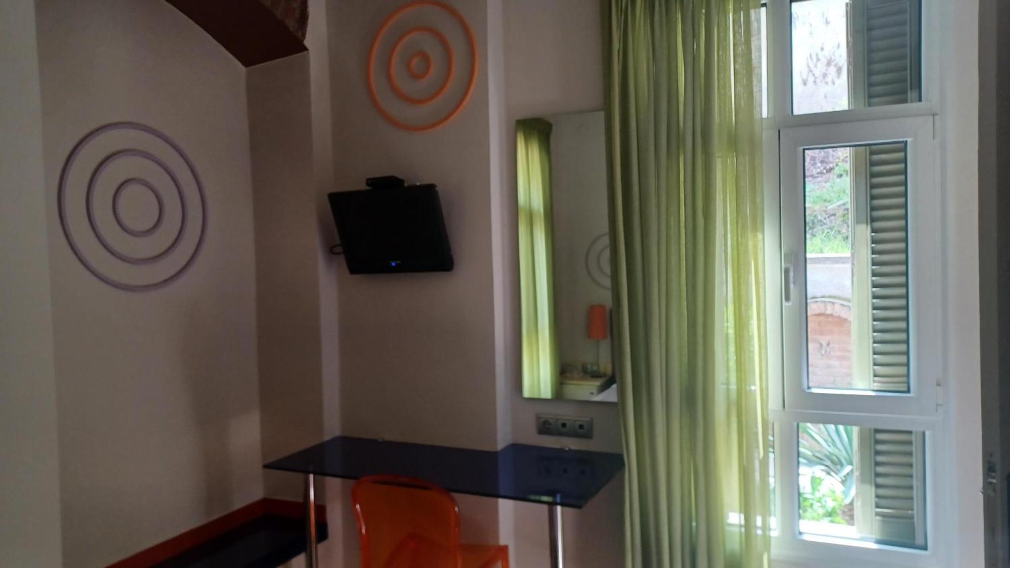Room "Frog" In A Neoclasical House Kastoria Exterior foto